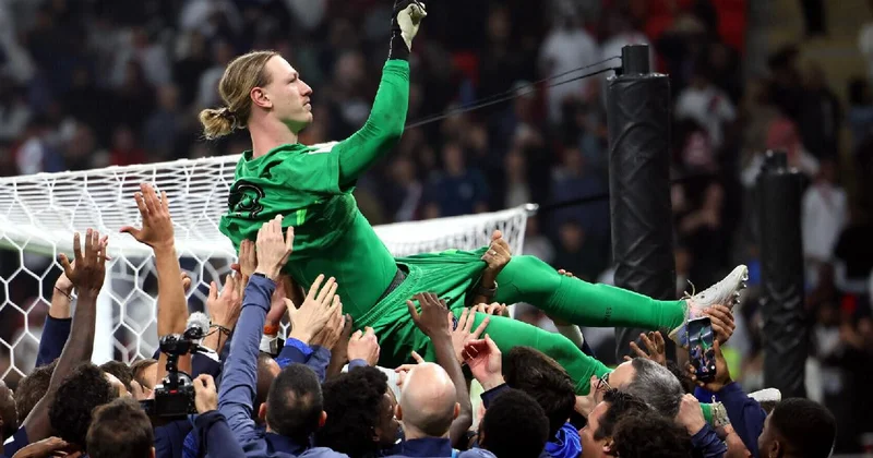 Matvey Safonovun əli sınıb