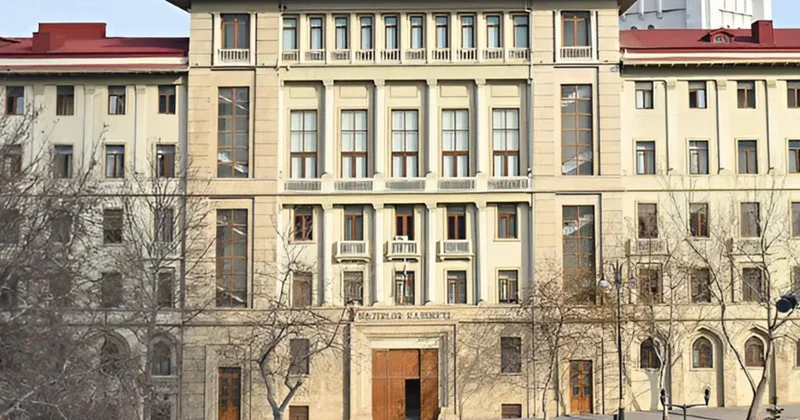 В Азербайджане продлен особый карантинный режим