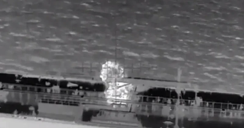 Украина впервые ударила по танкеру теневого флота России ВИДЕО