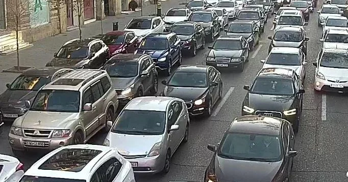 Bu yollarda hərəkət çətinləşdi SİYAHI KONKRET