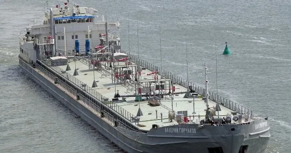 Ukrayna Rusiya tankerini batırdı