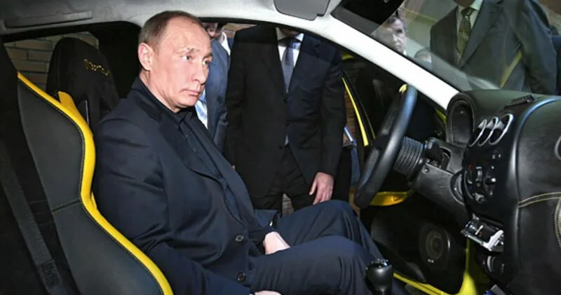 Putin: Arada gizli şəkildə bunu edirəm