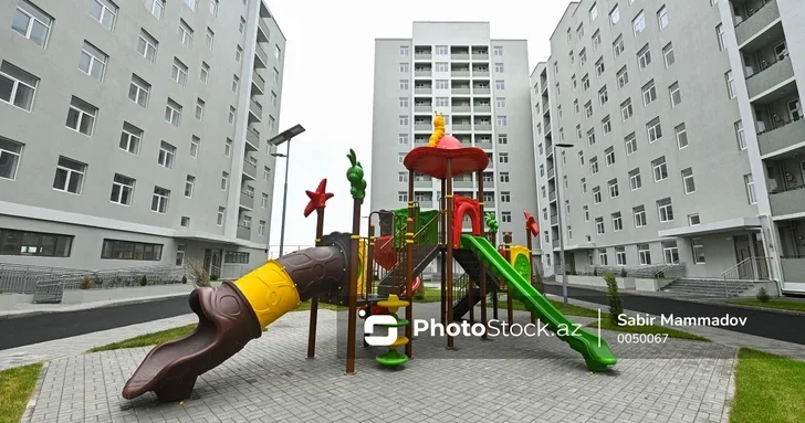 В Азербайджане группе граждан предоставят около 50 бесплатных квартир