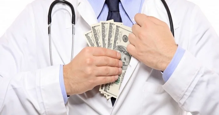 Həkimlər nə qədər maaş alır? TƏBİB rəhbəri açıqladı