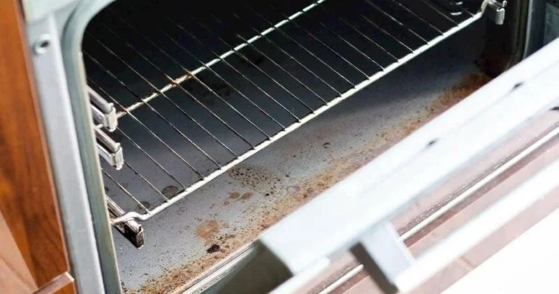 Soba içindəki inadkar yağı təmizləməyin 5 effektiv yolu