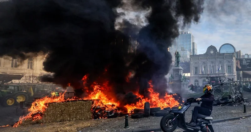 Протест фермеров в Брюсселе ФОТО