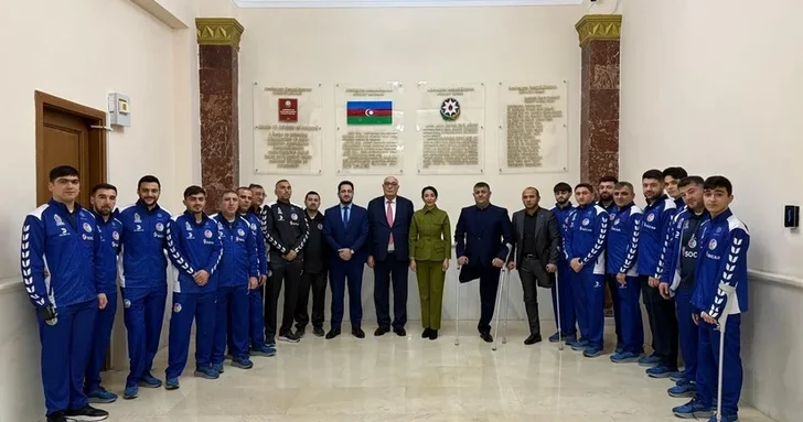 В аппарате омбудсмена прошла встреча со сборной Азербайджана по футболу среди ампутантов