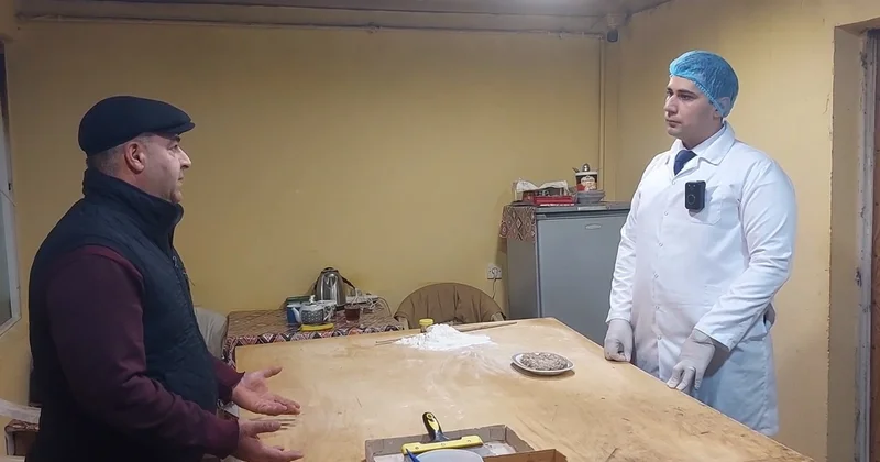 AQTA Sumqayıtda “dəvə qutabı“ satan obyektlərdə reyd keçirdi VİDEO