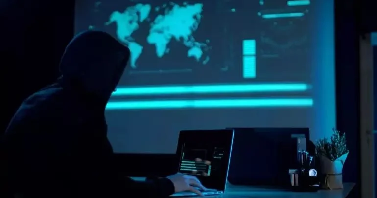 FRANSADA KİBER ŞOK Məxfi sənədlər ələ keçirildi