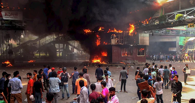 Gənc siyasətçinin ölümü kütləvi etiraza səbəb olub