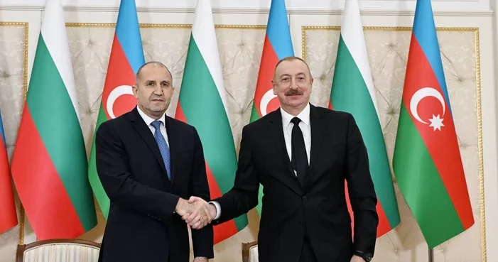 Президент Болгарии направил поздравительное письмо Ильхаму Алиеву