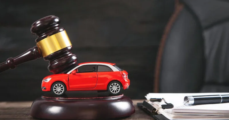 Növbəti hərracda 50 nəqliyyat vasitəsi satıldı