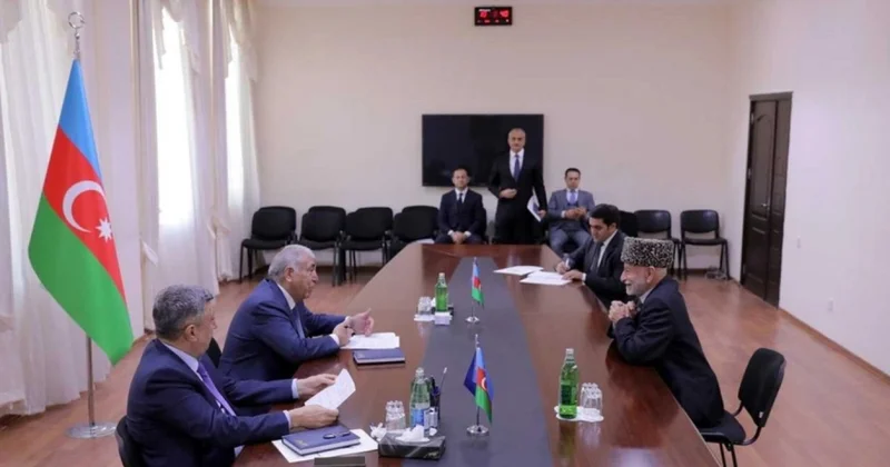 Saleh Məmmədov Salyan və Neftçalada vətəndaşları qəbul etdi