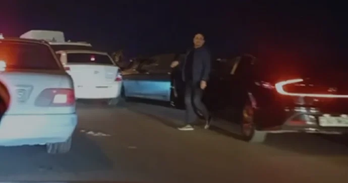 Piyadanı vurub idarəetməni itirən sürücü başqa maşınla toqquşdu: Ölən var VİDEO