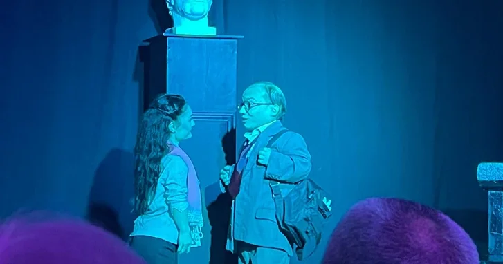 В Баку начал работу уникальный театр Баку Карлик