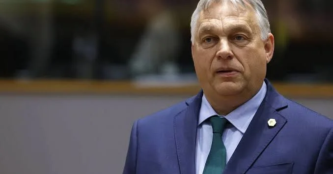 Orban Aİ nin Ukraynaya verdiyi krediti itkin pul adlandırıb