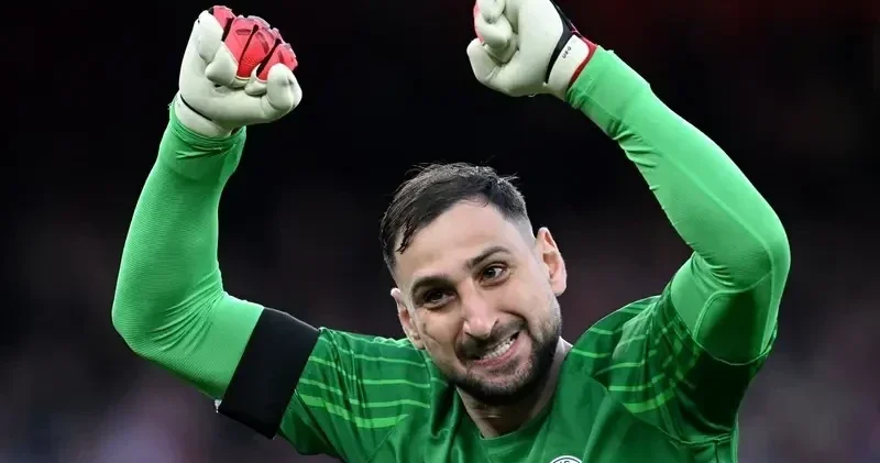 Donnarumma yenə zirvədə ilin ən yaxşısı seçildi