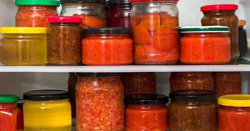 Soyuducuya şüşə banka qoymayın xəbərdarlıq