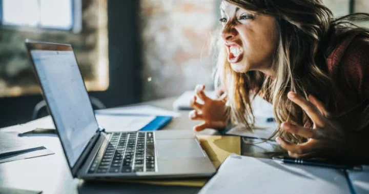 Şikayətlərin yarıya yaxını internet və telefon rabitəsi xidmətlərilə bağlı olub