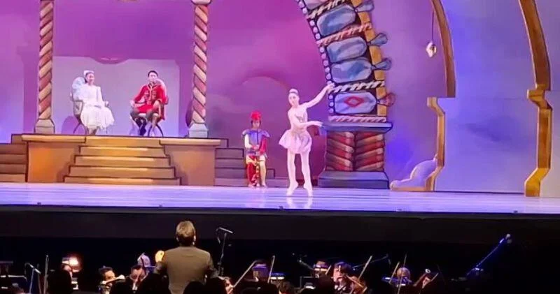 Meksikada əməkdar artist Əyyub Quliyevin dirijorluğu ilə "Şelkunçik" baletinin premyerası keçirilib VİDEO