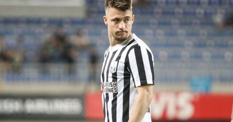 Bakıda ümidləri doğrultmayan Pato Braziliya millisində Flaqmanın sabiq hücumçusu transfer oldu