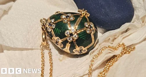 Faberje yumurtası hərracda rekord qiymətə satılıb