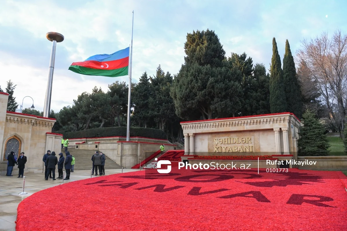 Azərbaycan xalqı 20 Yanvar şəhidlərinin xatirəsini yad edir