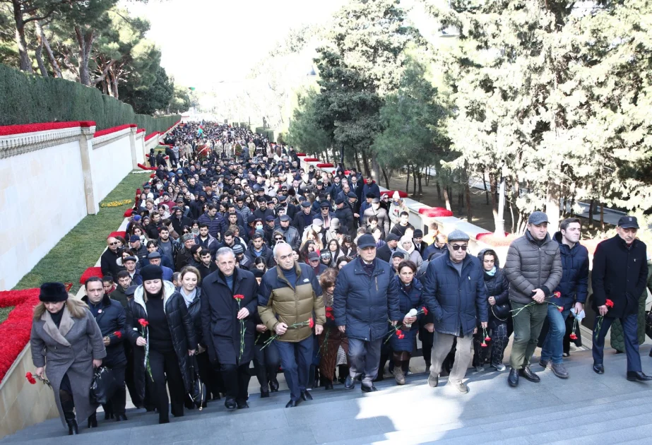 Şəhidlik zirvəsinə ucalan vətən övladlarının əbədi xatirəsi ehtiramla yad edilib AZƏRTAC