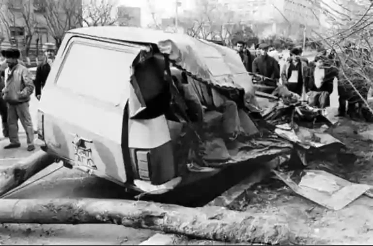 Bakı 35 il əvvəl bu gün belə görünürdü Tankın əzdiyi maşınlar, qanlı küçələr, mübariz xalq FOTOLAR