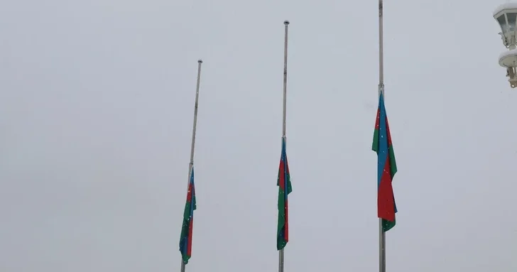 В Ханкенди, Ходжалы и Агдере приспущены государственные флаги в память о трагедии 20 Января