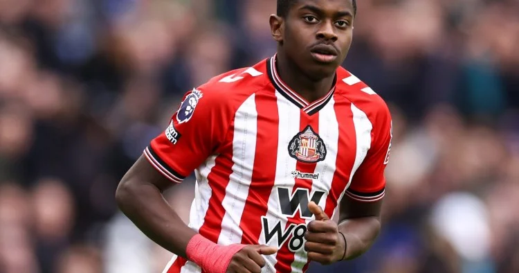 Konqolu yarımmüdafiəçi Mançester Yunayted ə keçə bilər