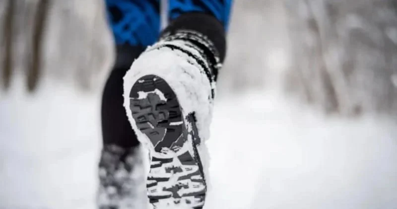 Qar və buzda təhlükəsiz gəzinti: Ayaqqabının altına bir damcı çəkin