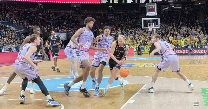 Все бывшие соперники Сабаха вышли в 1/8 финала ЛЧ