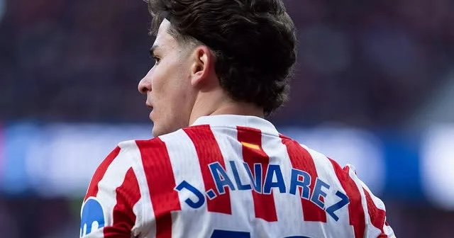 Xulian Alvarez İngiltərə Premyer Liqasına qayıtmaq istəyir