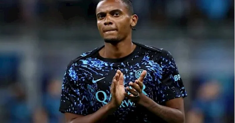 “İnter” Akanjinin transfer hüquqlarını almağı planlaşdırır