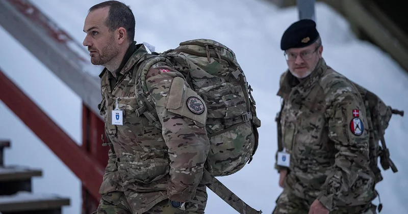 Çox sayda Danimarka hərbçisi Qrenlandiyaya gələcək