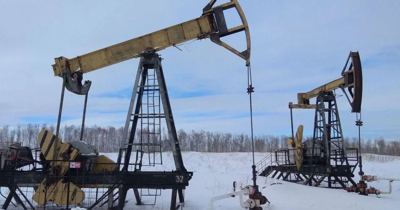 Rusiyada neft böhranı İstehsal son 15 ilin minimumuna düşdü