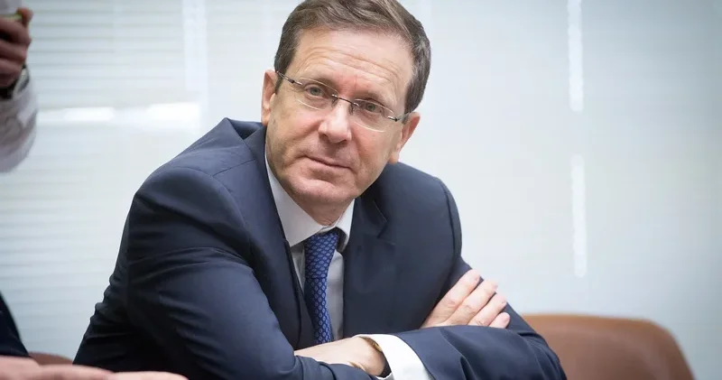 Hersoqdan Əraqçiyə reaksiya: “İlanın başı sizsiniz” KONKRET