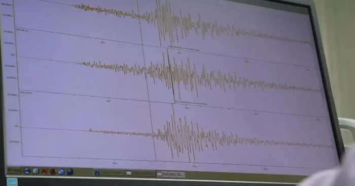 Sakit okeanda güclü zəlzələ