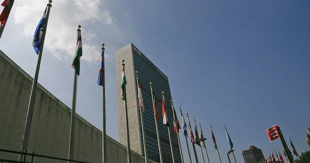 Rusiya iddia edir ki, Tramp BMT ni qapalı elit klubla əvəz etməyə çalışır