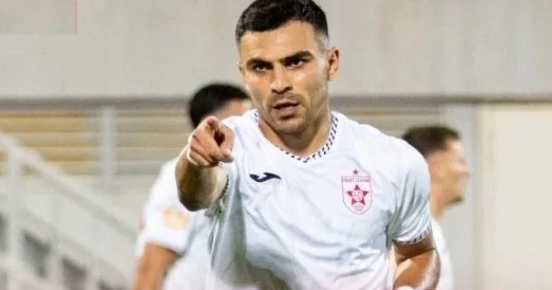 Vüsal 78 dəqiqə meydanda oldu, komandası 3 xal qazandı