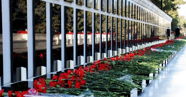 Dinc insanlara qarşı amansız hərbi cinayət