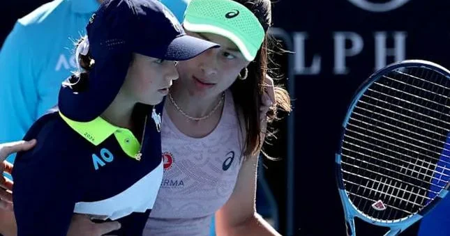 Türkiyəli tennisçinin bu həssaslığı alqışlar qazandı Video