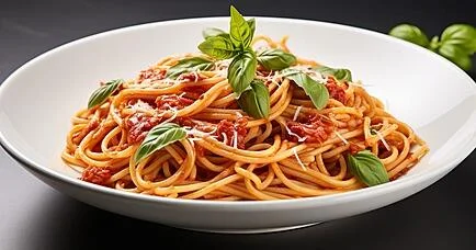 Xəmirə dönən makaronlara son İtalyan aşpazı kimi makaron bişirməyin sirləri