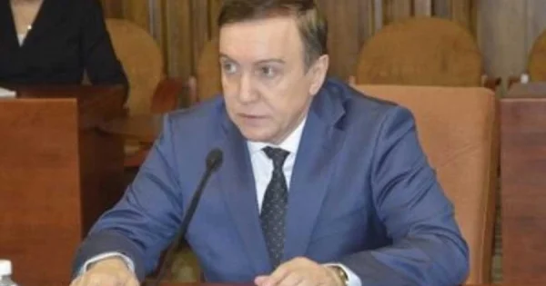 Bakılı məmur 3 kiloqram kürü ilə yaxalandı