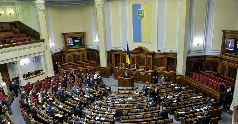 Верховная Рада Украины работает дистанционно из за отсутствия отопления и воды