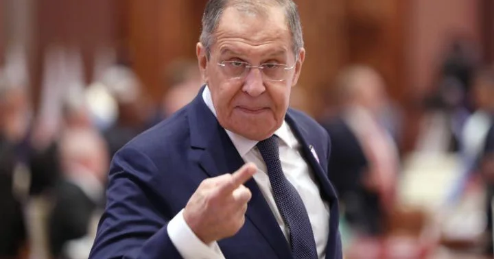 Лавров напомнил Макрону о Наполеноне и Гитлере Minval Politika