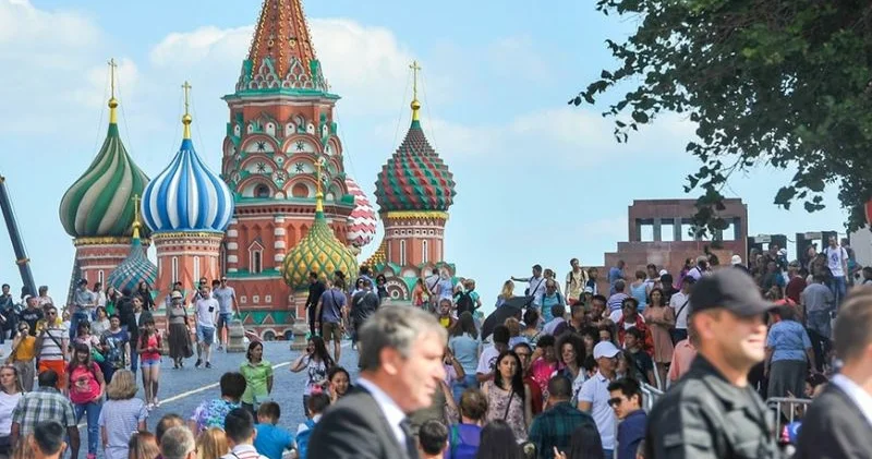 Moskvada restoranlar kütləvi şəkildə BAĞLANIR SƏBƏB