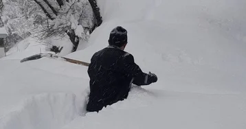 Azərbaycanın bəzi ərazilərində qar örtüyünün hündürlüyü 150 santimetrə çatıb