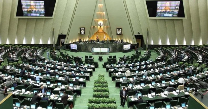 İrandan XƏBƏRDARLIQ: Xameneiyə hücum cihad la nəticələnəcək